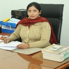 Dr. Monika Sachdeva, In-charge, Mohali Campus